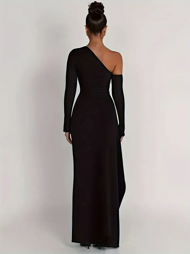 Elegantes Off-Shoulder Kleid mit hohem Schlitz
