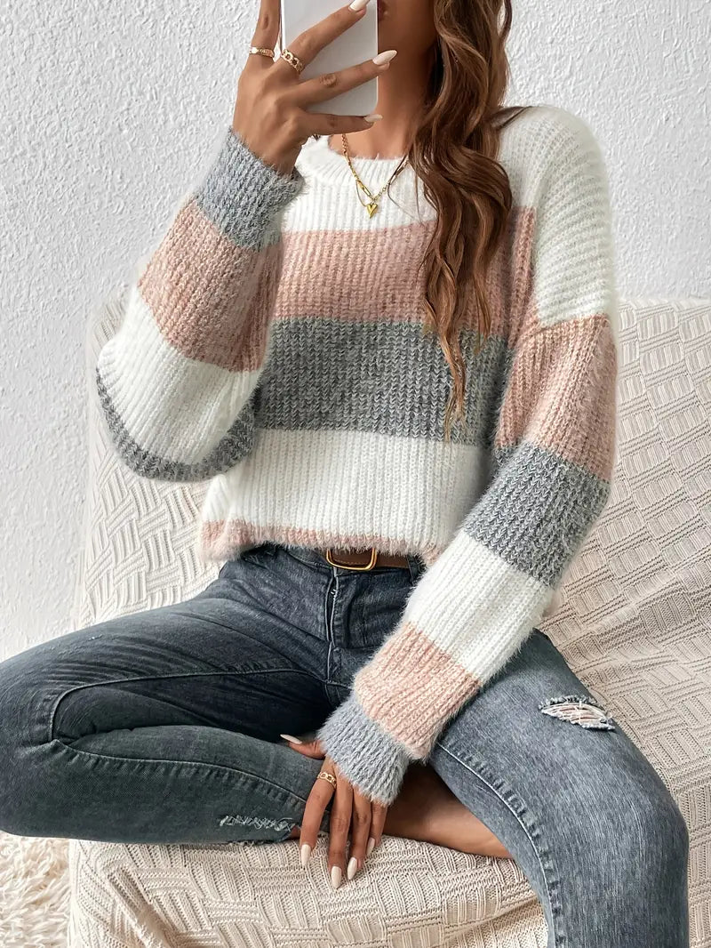 Gestreifter Pullover mit Rundhalsausschnitt