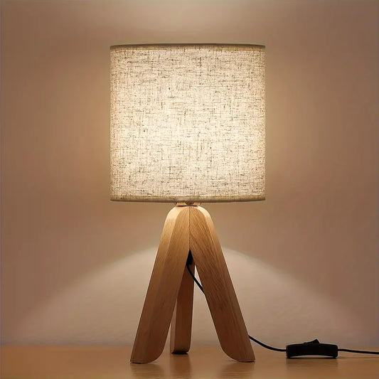 Holz-Dreibein-Tischlampe mit Leinen-Schirm